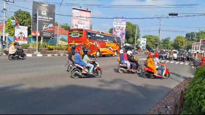 Simpang empat Kertosono Nganjuk.