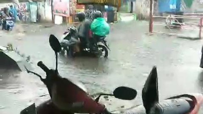 Tangkapan Layar Banjir yang Sergap Kota Cimahi