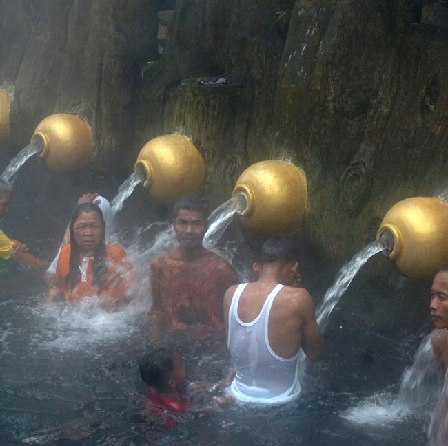 Potret Kolam Air Panas Pancuran 13 Guci Sebelum Hilang Diterjang Banjir Bandang