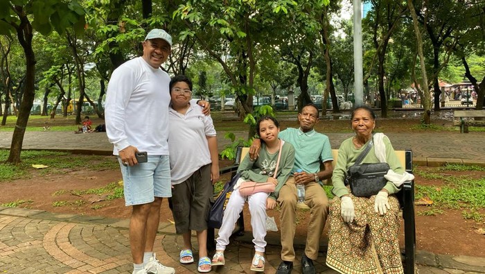 WN Timor Leste lebaran di Monas