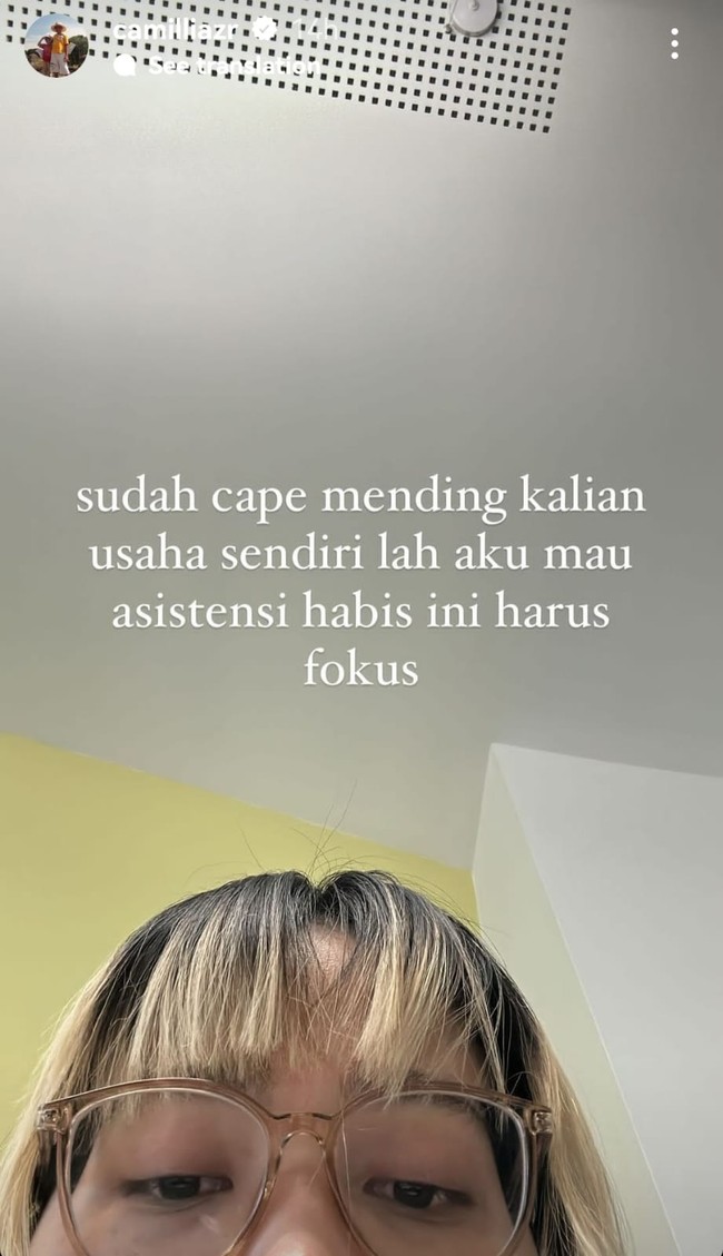 Unggahan Zara di Instagram jadi sorotan bukan karena gaya busananya yang bak orang Jepang. Netizen yang membanjiri kolom komentar, heboh dengan penampilan Zara yang perdana memperlihatkan rambutnya usai memutuskan melepas hijabnya. Foto: Dok. Instagram