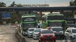 Ada One Way, Exit Tol Cikampek Macet Panjang