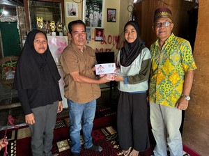 Andre Rosiade Beri Rp 30 Juta, Bantu Siswa Bungus Padang Kuliah di ITB