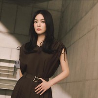 Nama Song Hye Kyo langganan masuk daftar sebagai artis tercantik Korea. Kali ini pemeran Full House menduduki posisi ketiga sebagai artis Korea tercantik 2024 dengan jumlah perolehan suara 59.599. Foto: Dok. Instagram