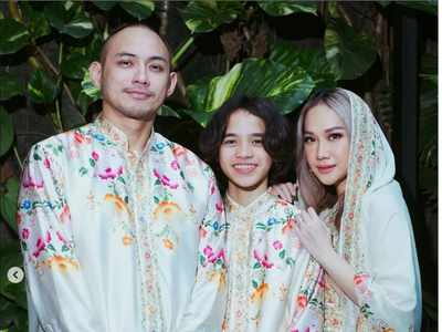 7 Gaya BCL Rayakan Lebaran Pertama dengan Tiko, Datangi Makam Ashraf