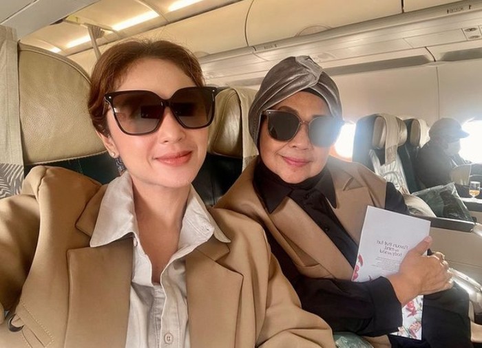 Dewi Perssik Dewi Perssik