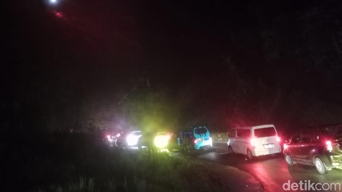 Kemacetan di Parapat, Simalungun. (Ahmad Arfah/detikcom)