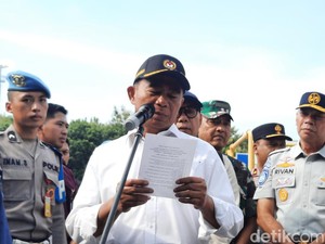 Menko PMK Cek Arus Balik Lebaran di Tol Japek: Secara Umum Terkendali
