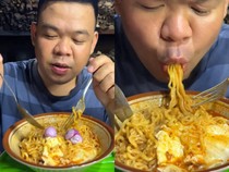Viral Racikan Mie Pedas Korea ala TikToker, Pakai Bawang Merah!