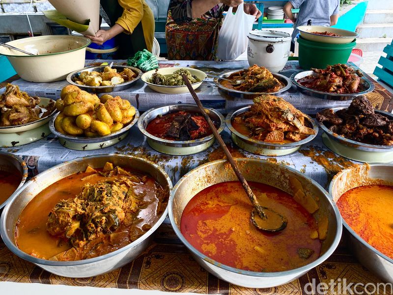 Nasi Kapau Ni Er di Los Lambuang Bukittinggi