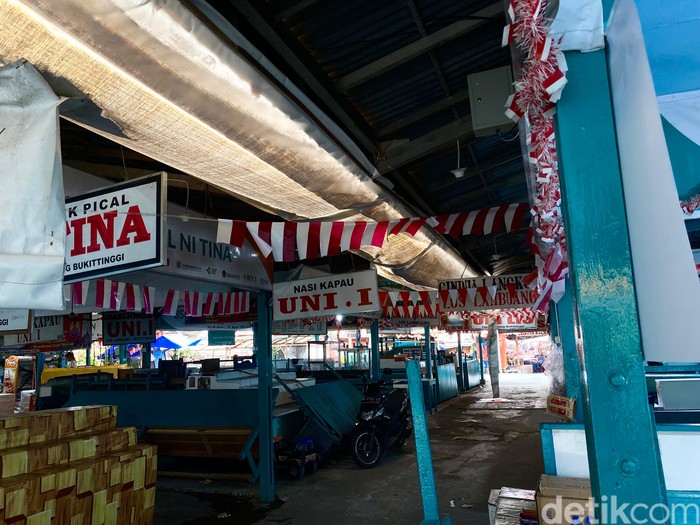 Nasi kapau Nasi Kapau Ni Er di Los Lambuang Bukittinggi