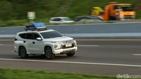 One way diterapkan dari Km 414 Gerbang Tol Kalikangkung hingga Km 72 Tol Cipali.