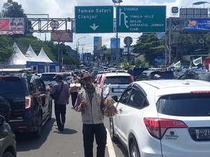 Pengakuan Pedagang Senang Jika Puncak Macet di Momen Lebaran