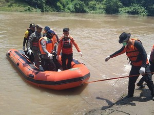 Lansia Terseret Arus Sungai Pakkasalo Bone Ditemukan Meninggal