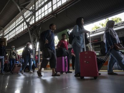 Suasana Arus Balik Mulai Terlihat di Stasiun Pasar Senen