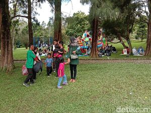 Ribuan Wisatawan Serbu Kebun Raya Cibodas di Momen Libur Lebaran