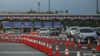 Puncak arus balik lebaran 2024 diprediksi bakal terjadi pada Minggu (14/4) dan Senin (15/4). Para pemudik disarankan untuk pulang lebih awal atau memundurkan jadwal kepulangan.