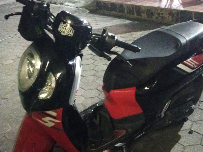Seorang pemotor viral karena mabuk hingga terjatuh di simpang 4 Gose Bantul, Jumat (12/4/2024).
