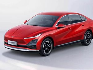 Wuling Jual Sedan Listrik Starlight: Harga Rp 260 Jutaan-Bisa Tempuh 510 Km
