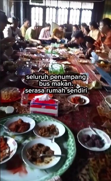 Di Perjalanan, Sopir Bus Ajak Penumpang Makan di Rumah Mertua saat Lebaran