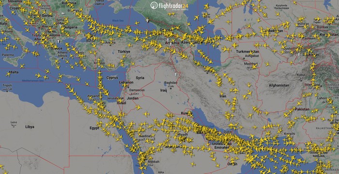 A graphical representation of air traffic shows airspace over Iran and the neighbouring Middle East at 0000 GMT, April 14, 2024. Flightradar24.Com/Handout via REUTERS    THIS IMAGE HAS BEEN SUPPLIED BY A THIRD PARTY NO RESALES. NO ARCHIVES. MANDATORY CREDIT