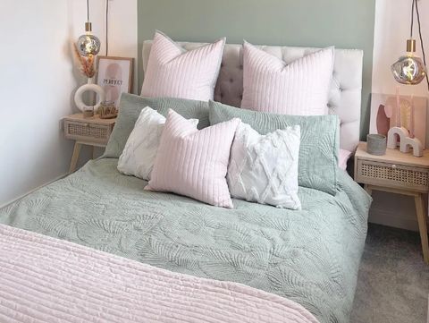 Kamar Tidur Warna Mint Green