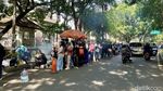 Ramainya Kawasan Gasibu Bandung di Akhir Pekan