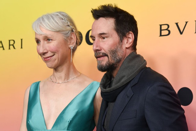 Kebersamaan Keanu Reeves dan Alexandra Grant di publik ini termasuk langka. Keduanya terakhir kali tampil di publik bersama saat menghadiri Gala Los Angeles County Museum of Art (LACMA) pada November 2023. Foto: Getty Images/WireImage/Olivia Wong