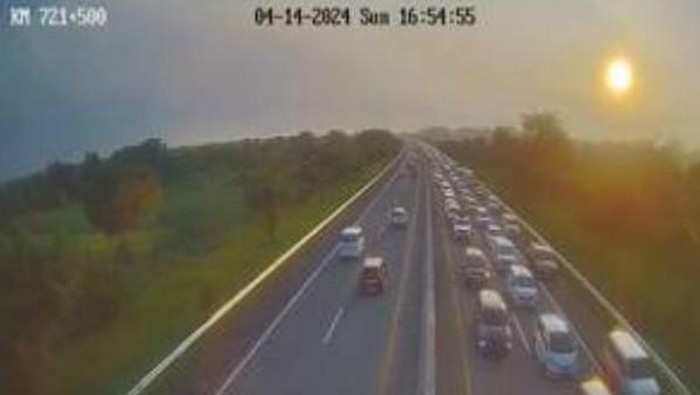 Kecelakaan KM 723 Tol Mojokerto-Surabaya