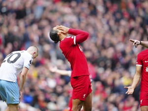Liverpool Frustrasi Sama Diri Sendiri