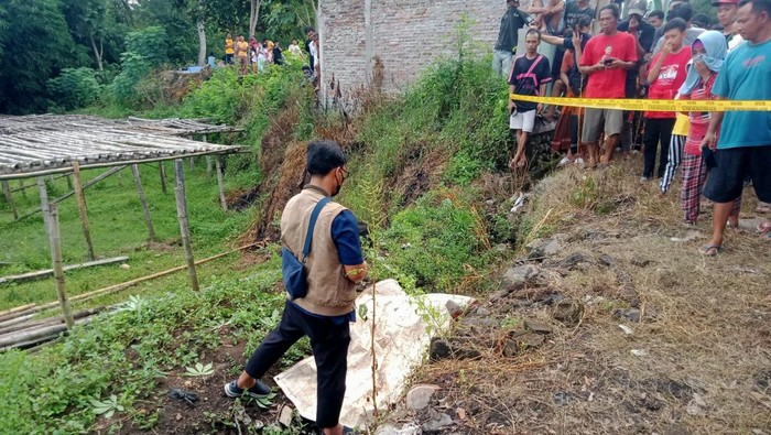 Lokasi penemuan jenazah wanita di Desa Jatisobo, Kecamatan Polokarto, Sukoharjo, Minggu (14/4/2024) pagi.