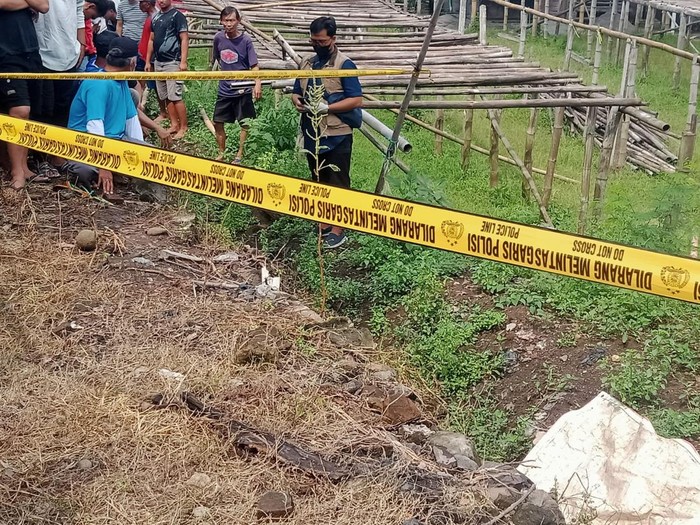 Lokasi penemuan jenazah wanita di Desa Jatisobo, Kecamatan Polokarto, Sukoharjo, Minggu (14/4/2024) pagi.