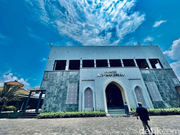 Masjid Arrahmat Pondok Cabe