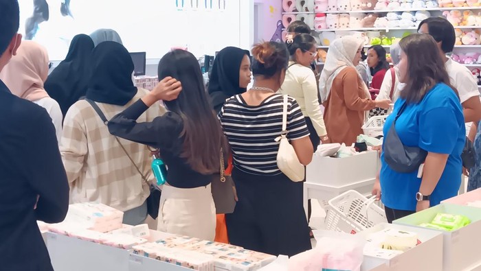 Miniso Pink Transmart.