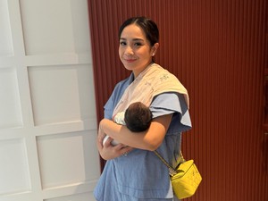 Penjelasan Raffi Ahmad Belum Perlihatkan Wajah Bayi Lily