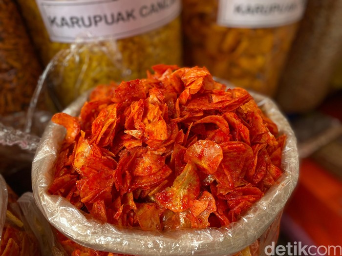 Pasar Atas Toko Oleh-oleh Bu Emy di Pasar Atas Bukittinggi