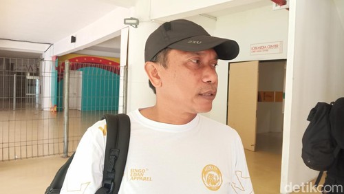 Pelatih Arema Widodo Cahyono Putro, saat ditemui di Stadion Manahan Solo, Minggu (14/4/2024).