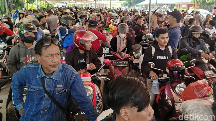 Pemudik Motor di Pelabuhan Bakauheni Lampung Selatan