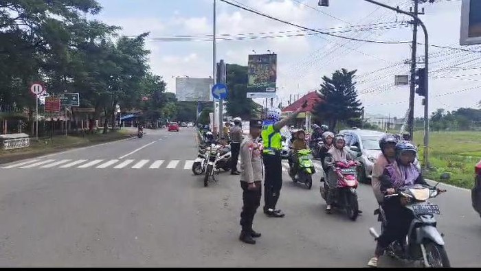 Polisi di Ponorogo antisipasi kemacetan saat arus balik di sejumlah titik