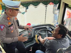 Cegah Kecelakaan, Polres Way Kanan Skrining dan Tes Urine Sopir Bus