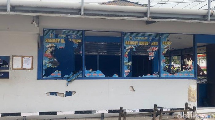 Bentrok Brimob dan TNI di Sorong Berujung 21 Polisi Diperiksa
