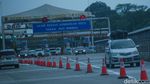 Potret Kepadatan Arus Balik di Gerbang Tol Cikatama