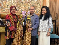 Potret Mensos Risma dan Dubes Mohamad Oemar Lebaran di KBRI Paris