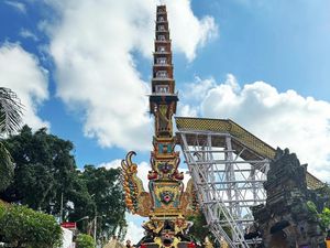 Suasana Upacara Pelebon Termegah di Puri Ubud