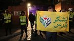 Sorak Gembira Warga Iran Rayakan Serangan ke Israel