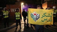 Sikap Iran ini dilakukan sebagai balasan atas serangan yang merusak konsulat kedutaan Iran di Damaskus pada 1 April lalu. Dalam tragedi itu, tujuh Garda Revolusi tewas, termasuk dua jenderal.