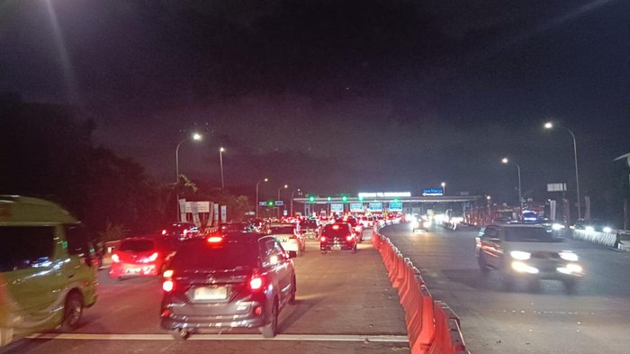 Tol Warugunung