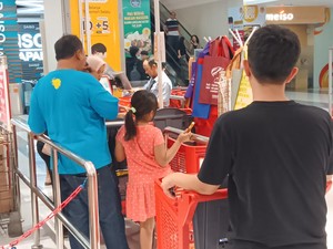 Transmart Full Day Sale Hari Ini Mau Selesai, Gerai Kokas Masih Padat Pembeli