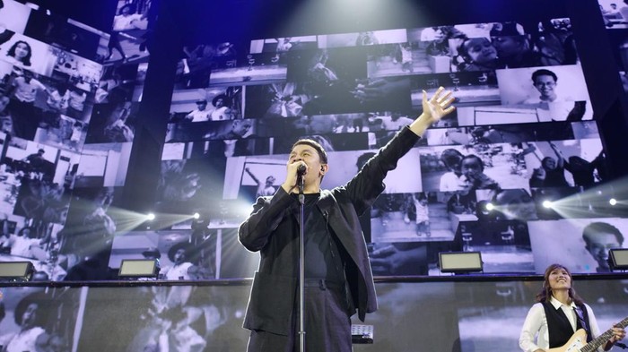 Tulus di Trans Studio Cibubur, Sabtu (13/4/2024).