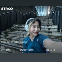 Terbaru, Zara terlihat kembali membagikan penampilannya tanpa hijab saat sedang berolahraga. Foto tersebut dibagikannya melalui Instagram Story pribadinya. Foto: Instagram/@camilliazr